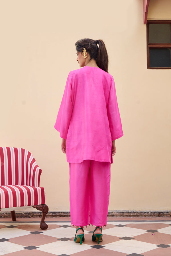 Ruse Suit Set