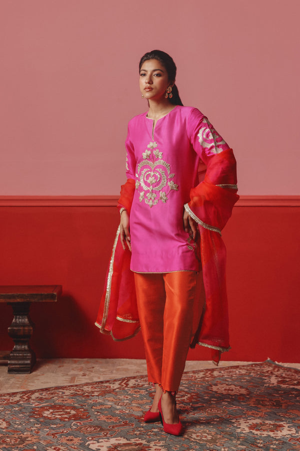 Nyra Suit Set
