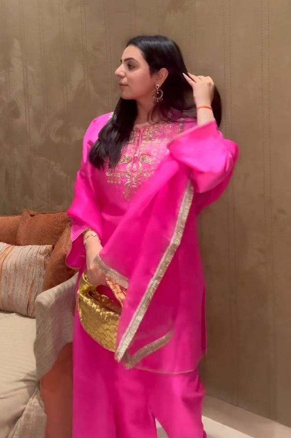 Tanya Narang in Ruse Suit Set
