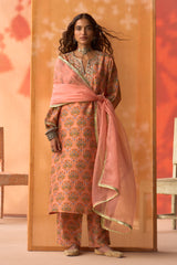 Gul Naksh Silk Kurta Set