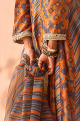 Neel Aaina Kalidaar Set | Embroidered Silk Set