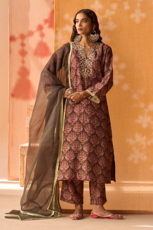Mehrun Zari Silk Kurta Set