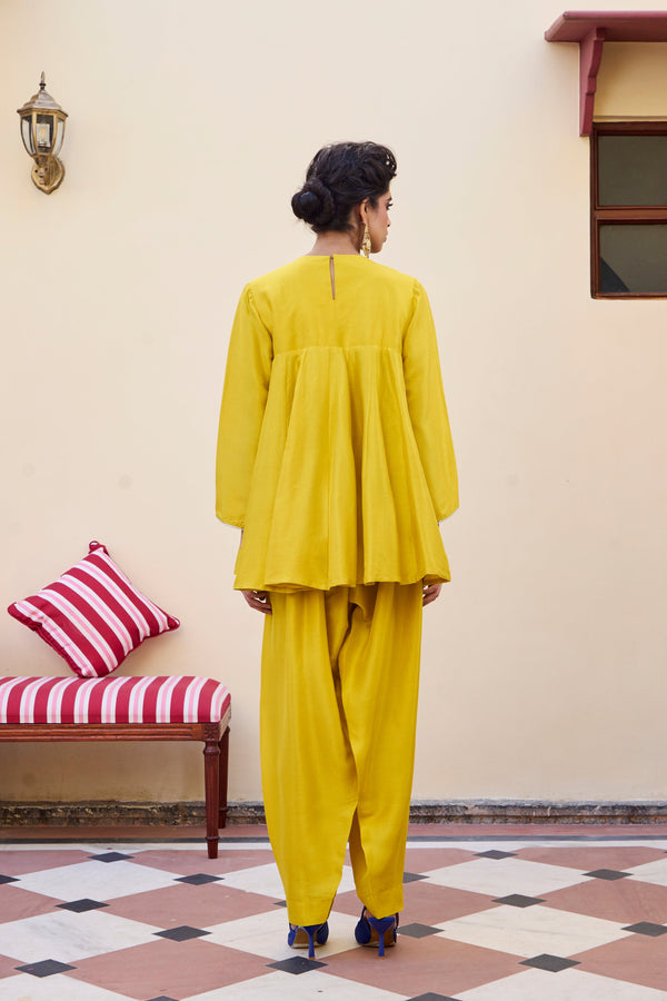 Surbhi Sethi in Twist Suit Set - RTS