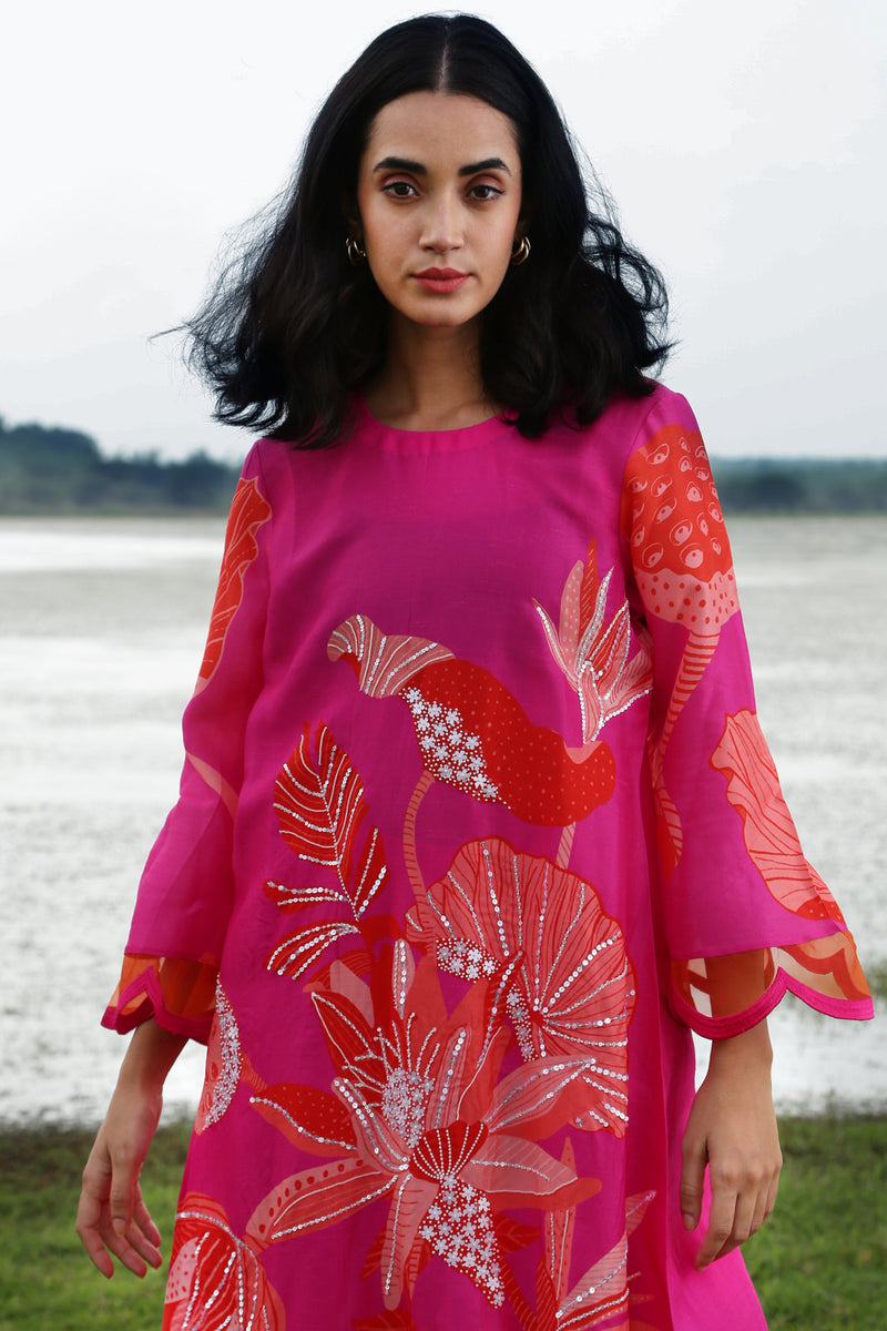 Pink Lily Scallop Set